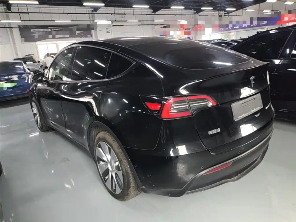 Tesla Model Y 2022 — фото 5