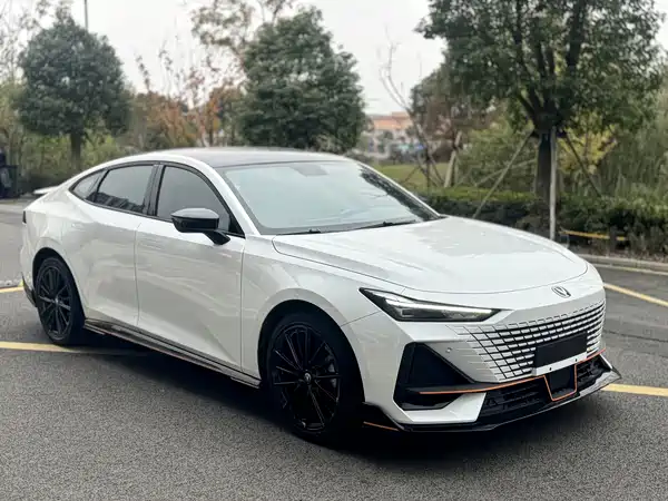 Changan UNI-V 2022
