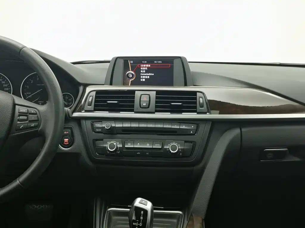 BMW 3 Series 2013 — фото 12