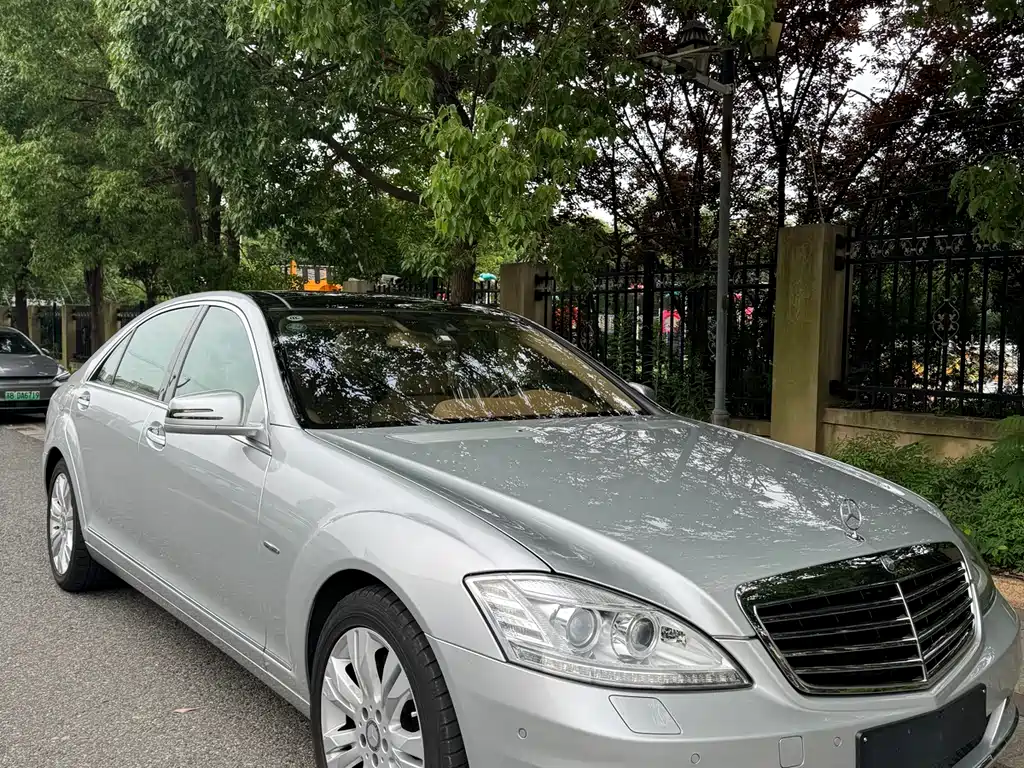 Mercedes-Benz S-Class 2013