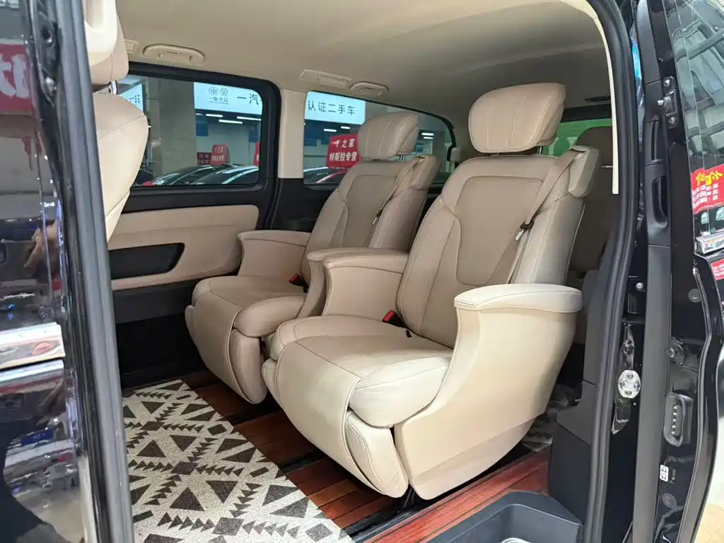 Mercedes-Benz Vito 2019 — фото 10