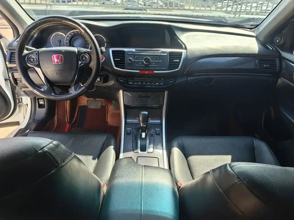 Honda Accord 2018 — фото 4