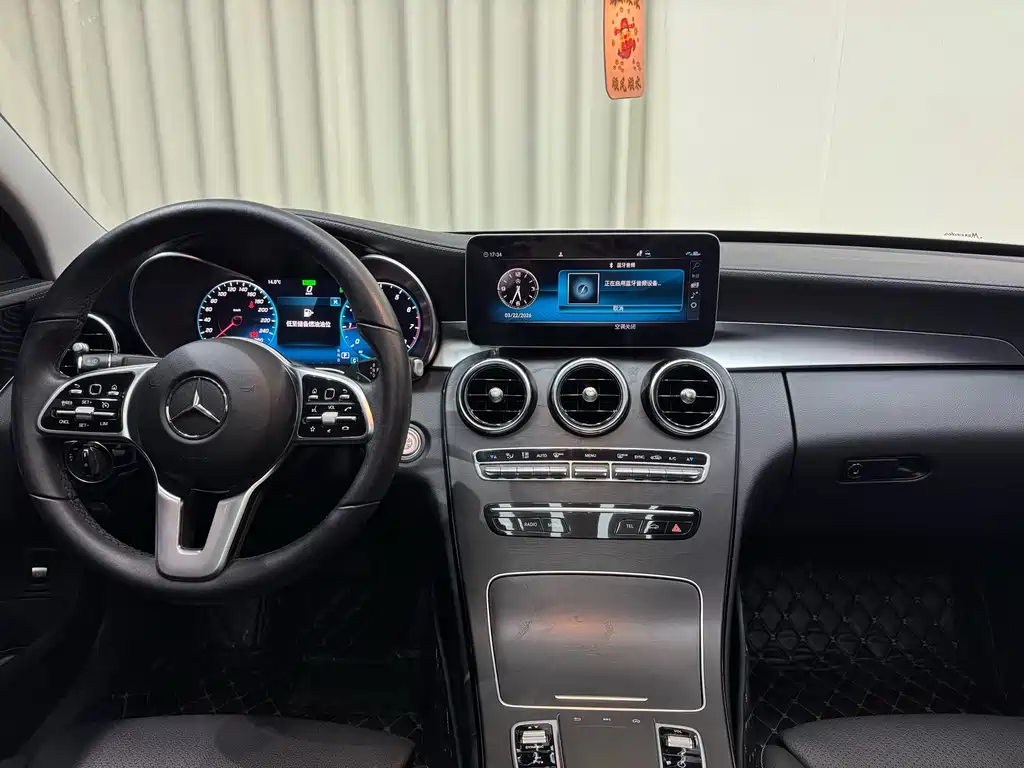 Mercedes-Benz C-Class 2019 — фото 22