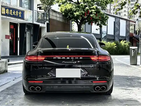 Porsche Panamera 2017