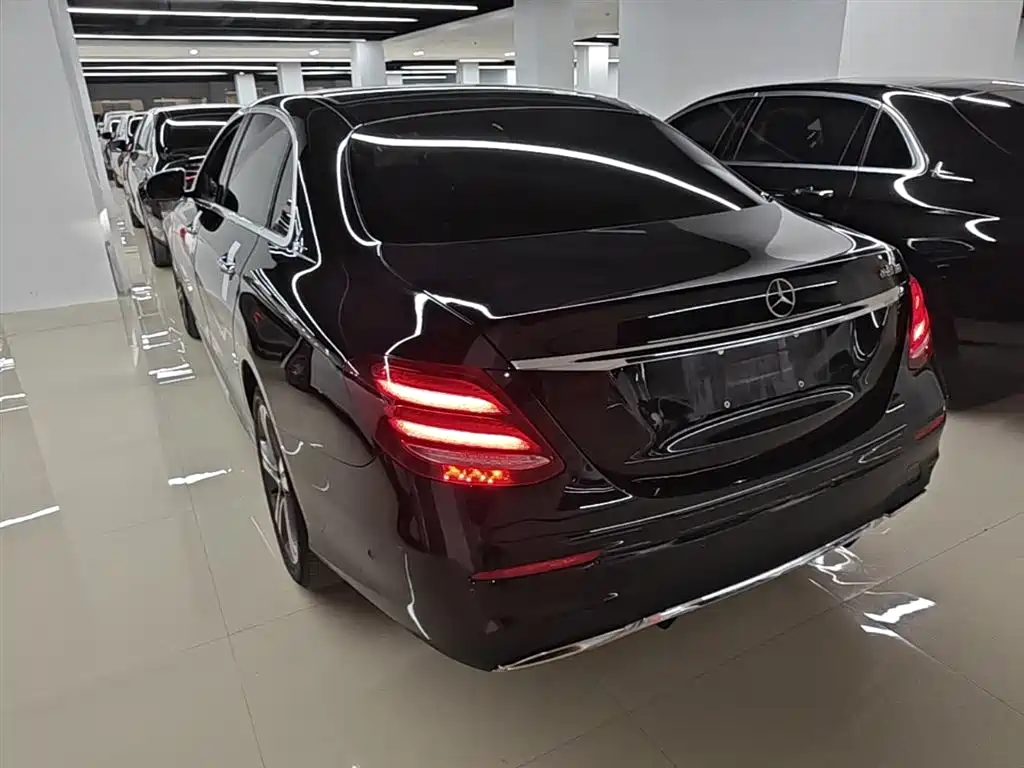 Mercedes-Benz E-Class 2019 — фото 5