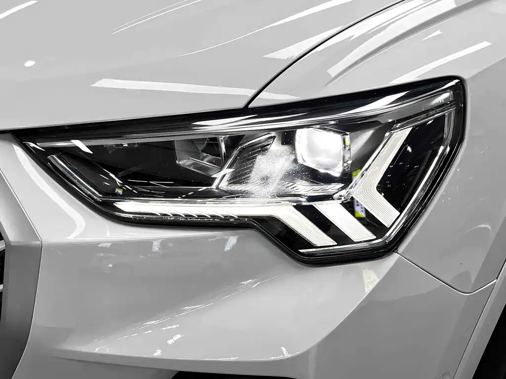 Audi Q3 2024 — фото 21