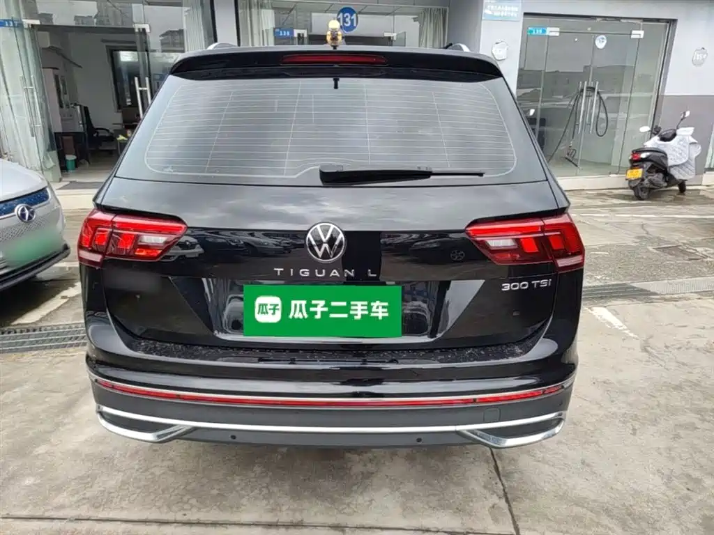 Volkswagen Tiguan L 2023 — фото 6