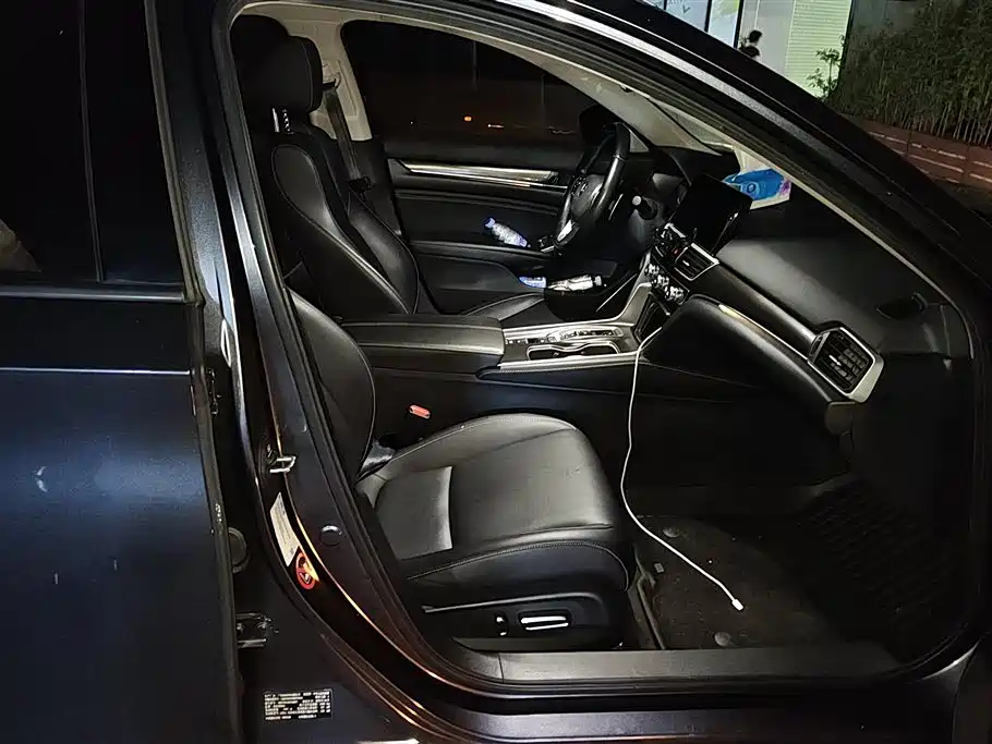 Honda Accord 2022 — фото 8