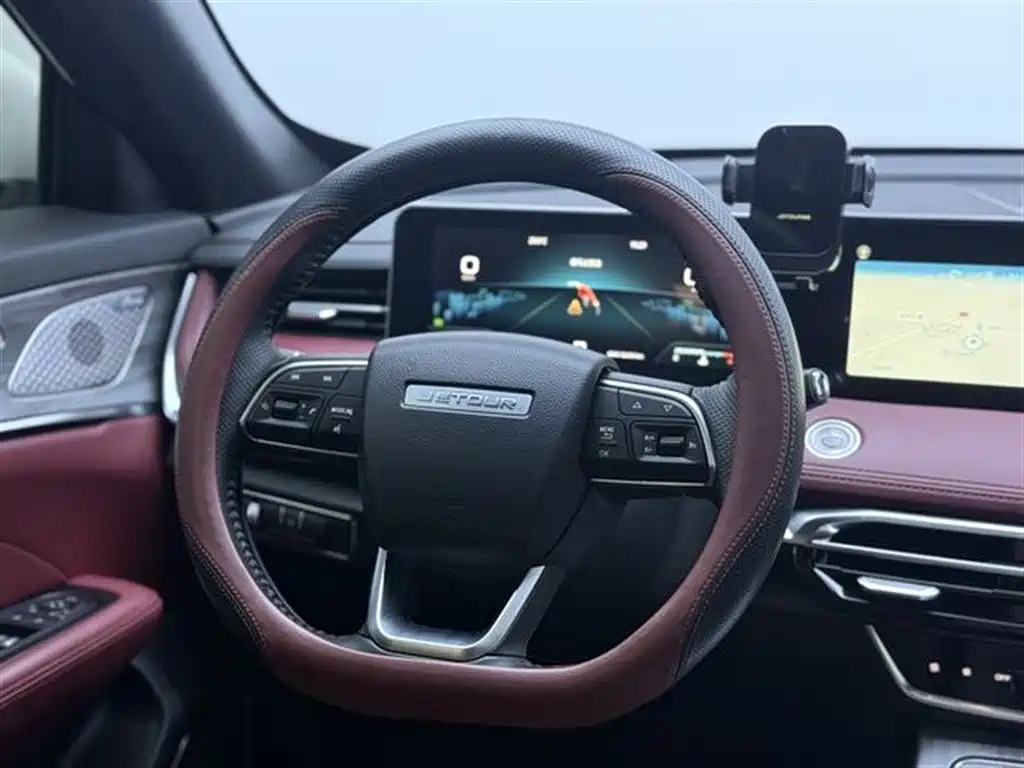 Jetour X70 PLUS 2024 — фото 11