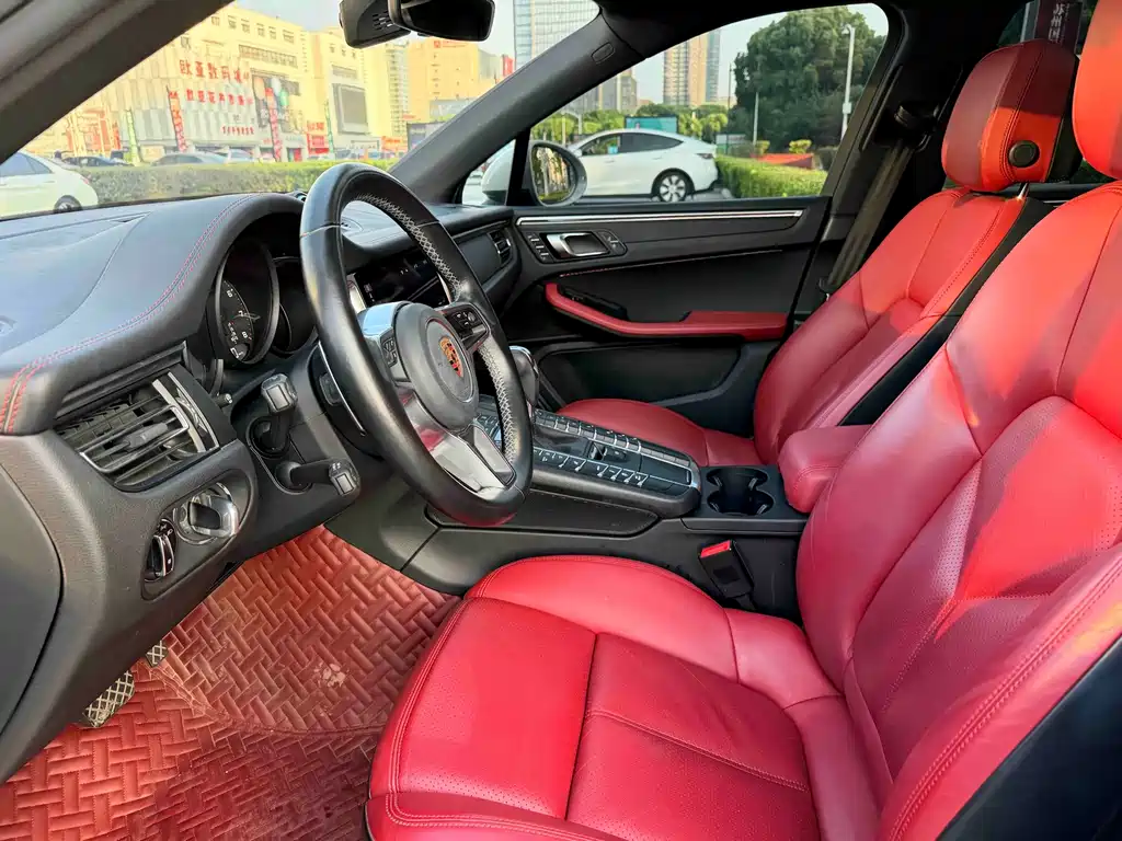 Porsche Macan 2020