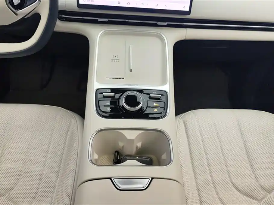 Geely Galaxy Starship 7 2025 — фото 16