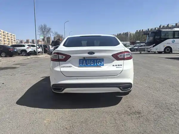Ford Mondeo 2015