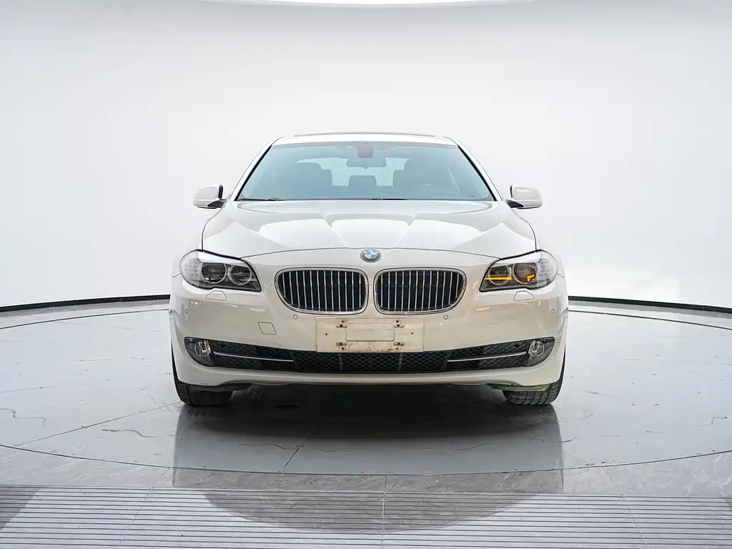 BMW 5 Series 2013 — фото 2