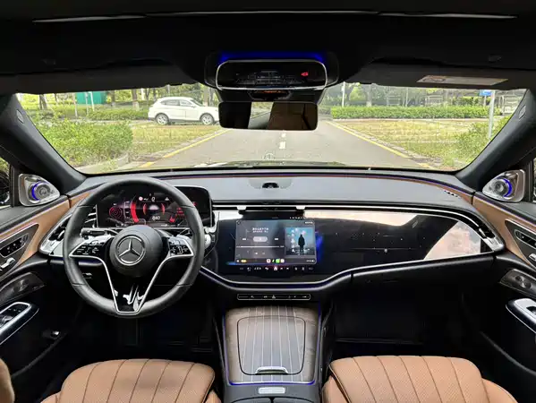 Mercedes-Benz E-Class 2025