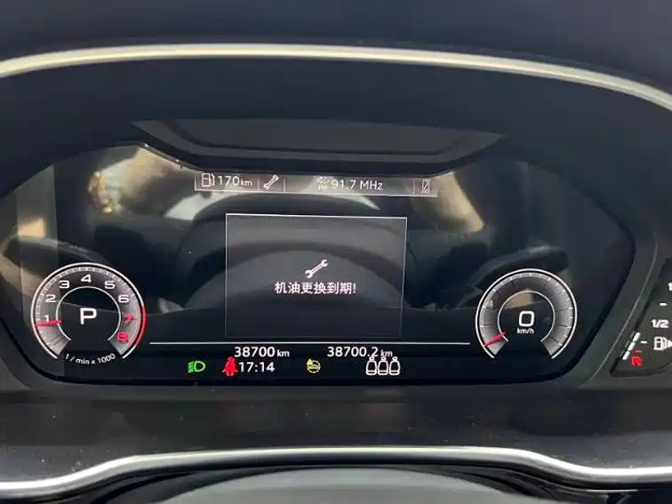 Audi Q3 2022 — фото 11