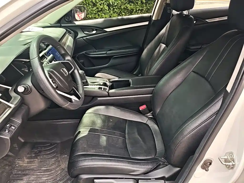 Honda Civic 2020 — фото 15