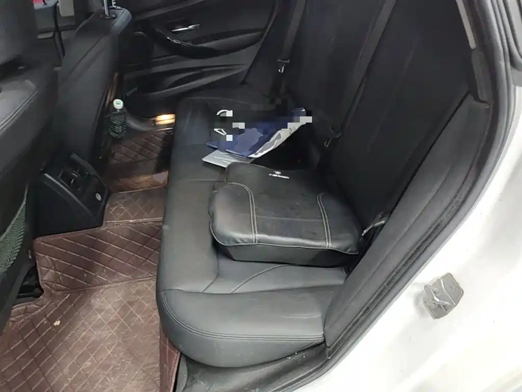 BMW 3 Series GT 2018 — фото 17