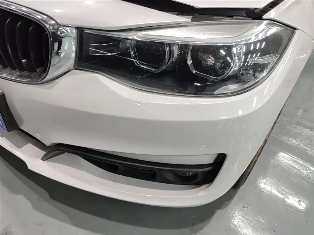 BMW 3 Series GT 2018 — фото 24