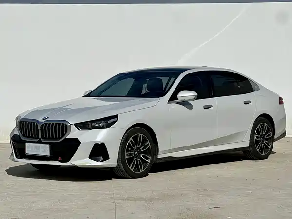 BMW 5 Series 2024