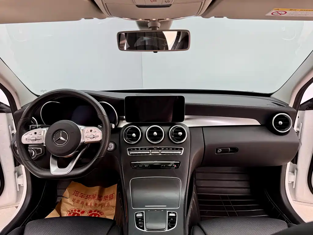 Mercedes-Benz C-Class 2020 — фото 17