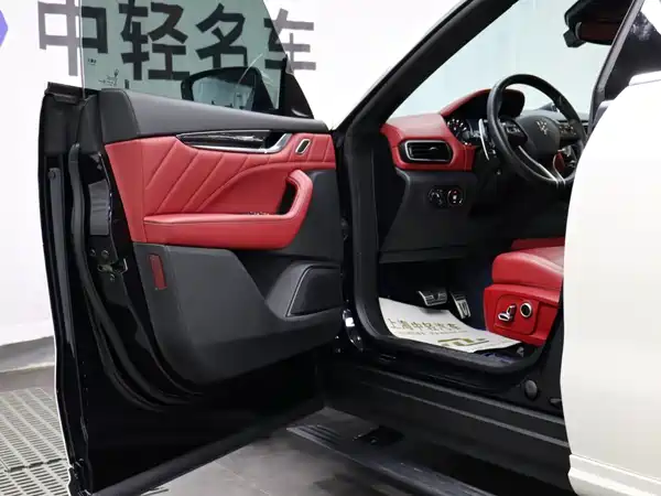 Maserati Levante 2022