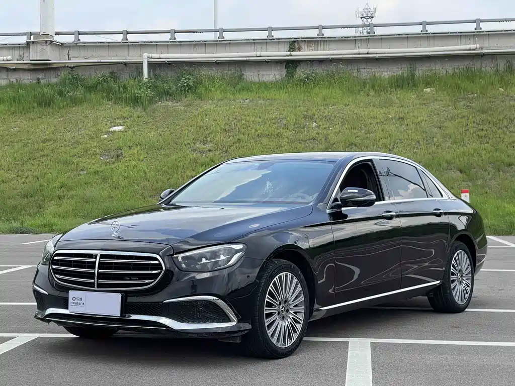 Mercedes-Benz E-Class 2021 — фото 1