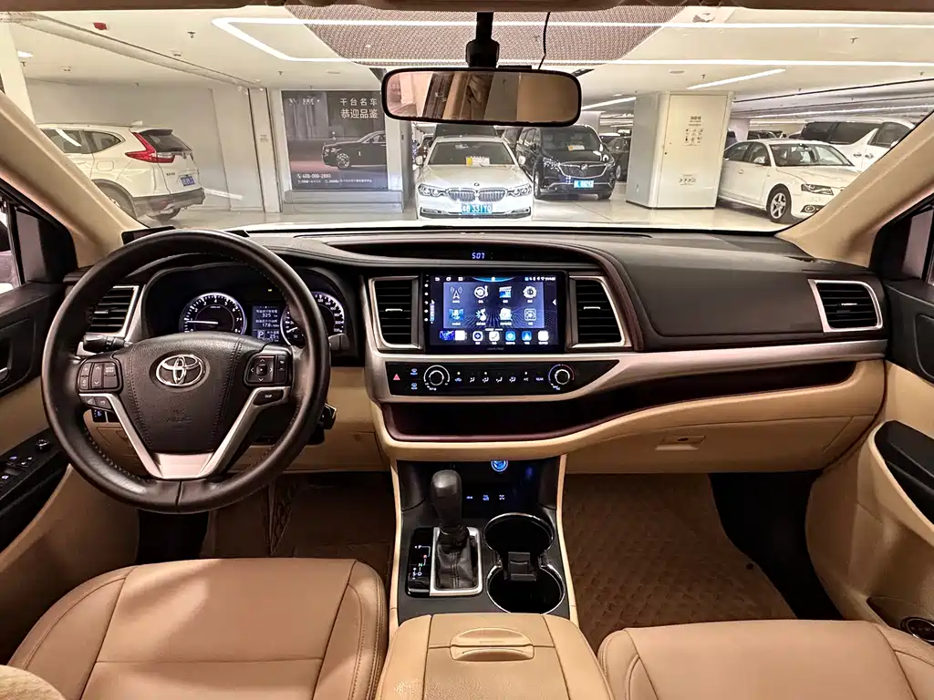 Toyota Highlander 2016 — фото 13