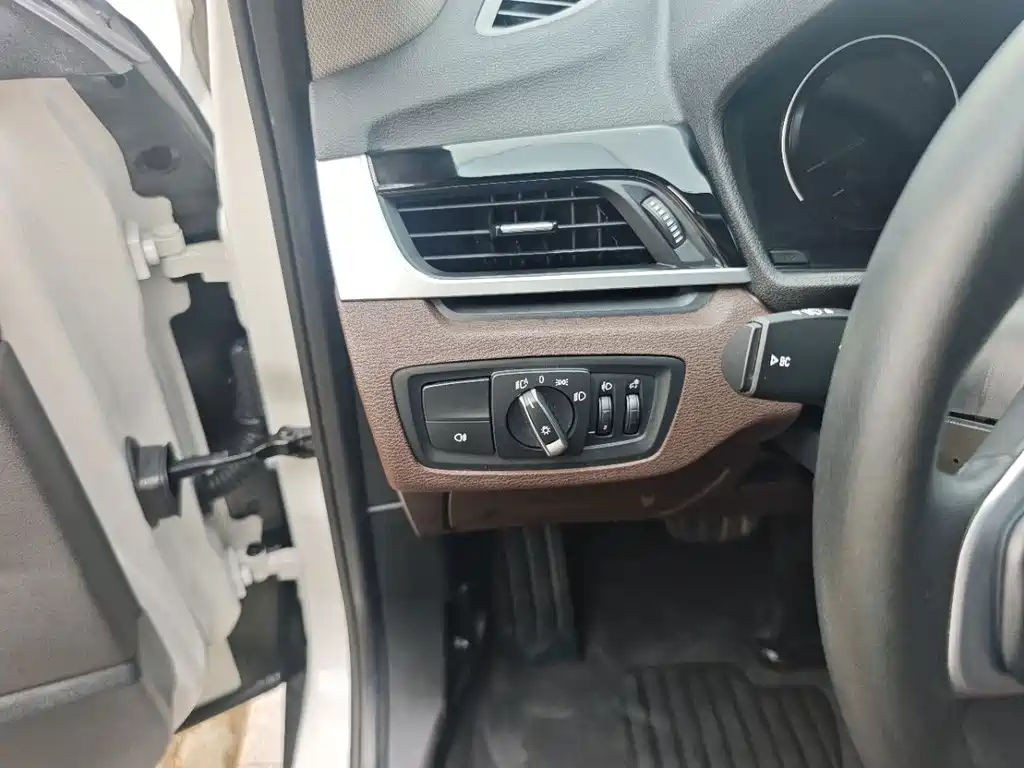 BMW X1 2023 — фото 14