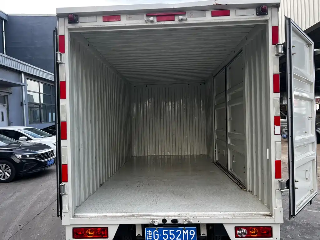 Foton Xiangling M 2025 — фото 10