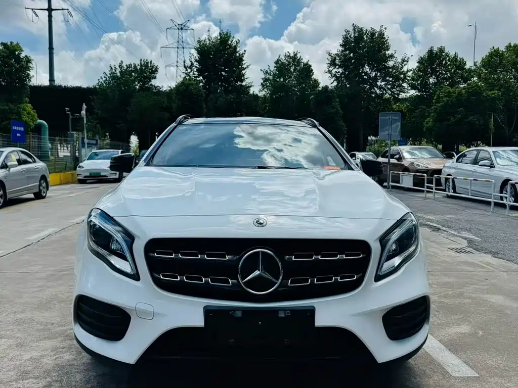Mercedes-Benz GLA 2018 — фото 2