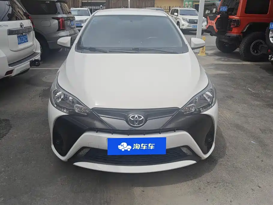 Toyota Yaris L 2017 — фото 2