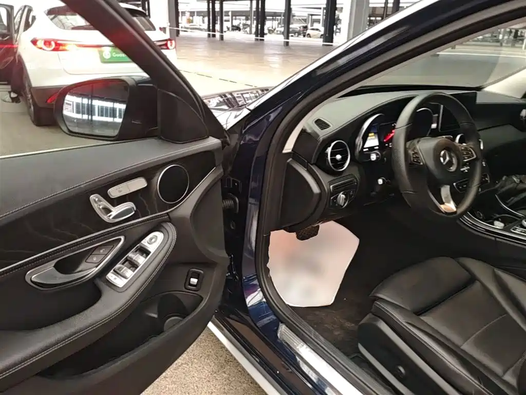 Mercedes-Benz C-Class 2017 — фото 16
