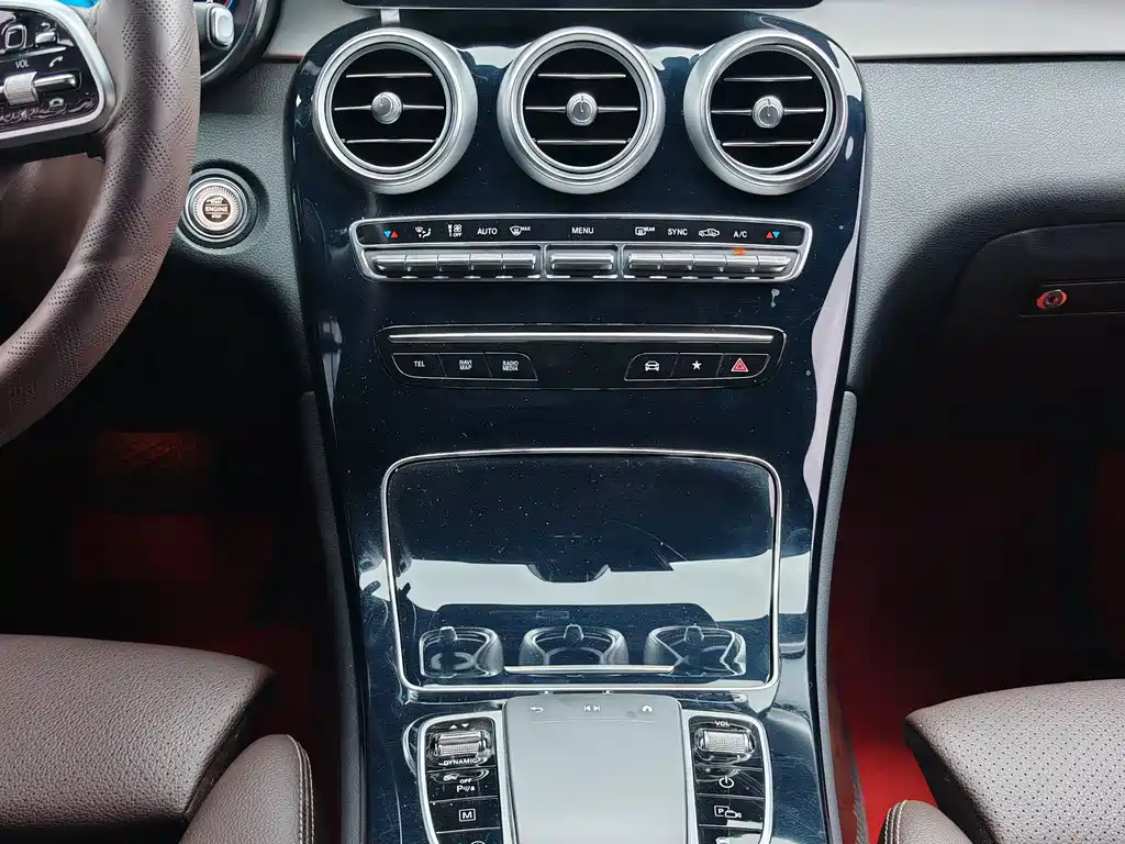 Mercedes-Benz GLC 2022 — фото 14