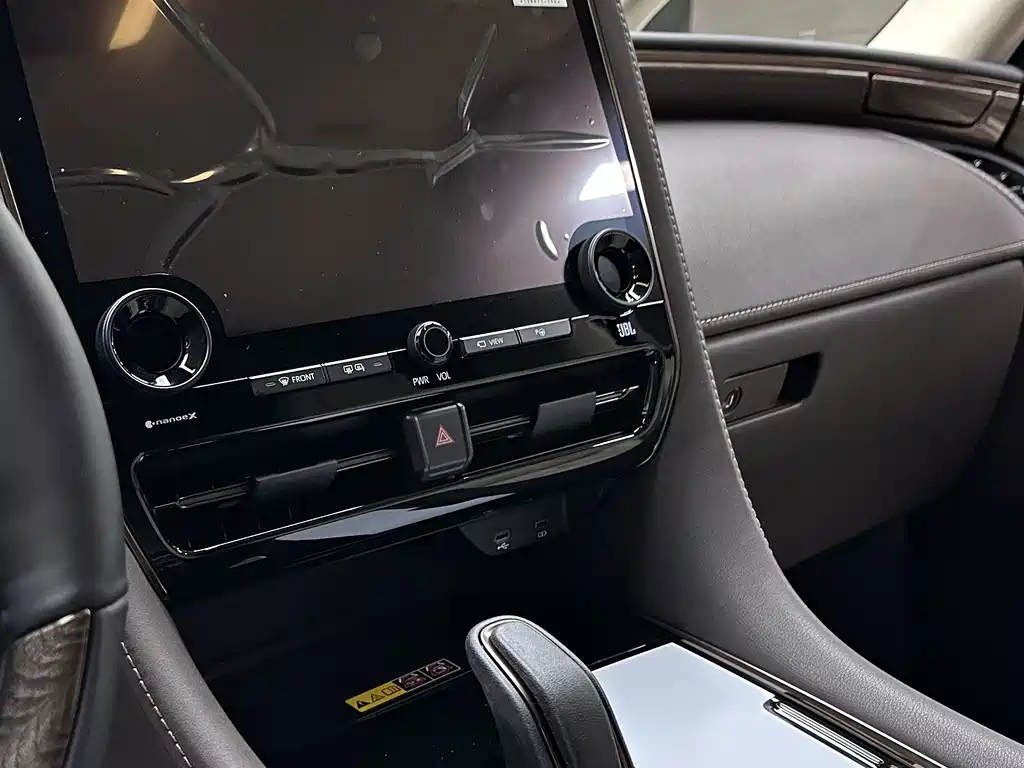 Toyota Alphard 2024 — фото 16