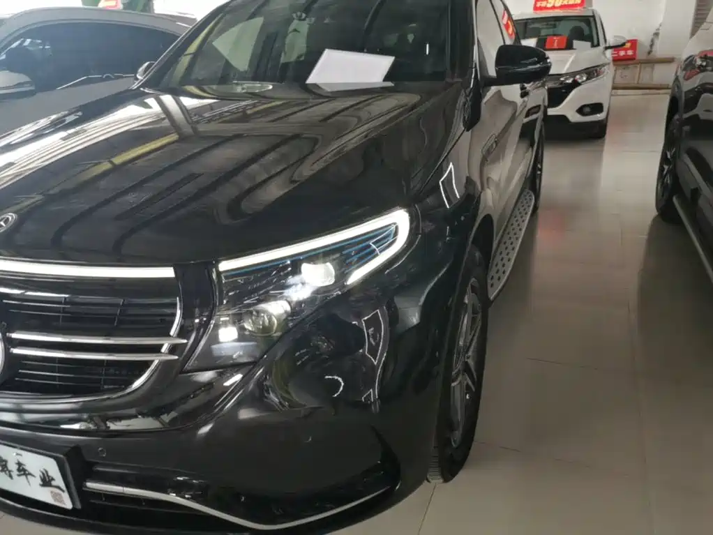 Mercedes-Benz EQC 2022 — фото 24