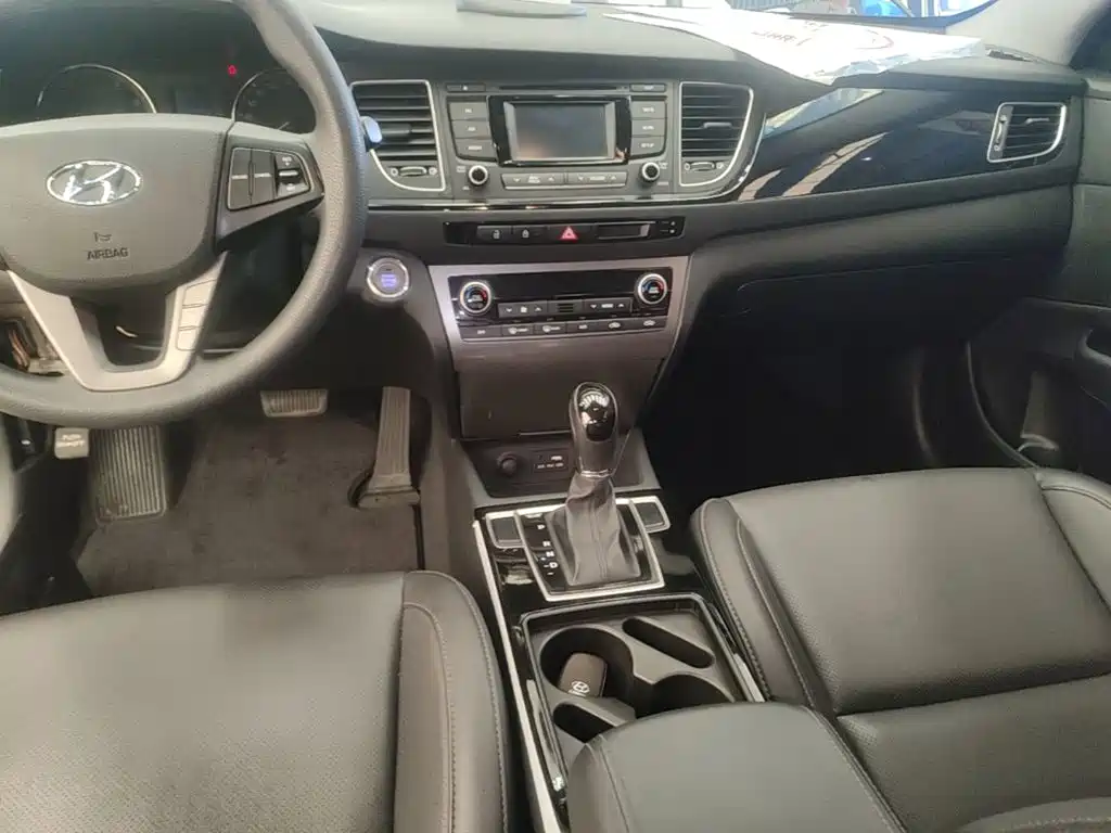 Hyundai Mistra 2015 — фото 13