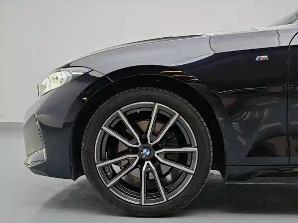 BMW 3 Series 2023