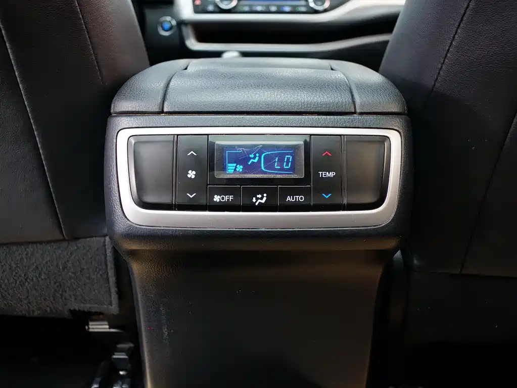Toyota Highlander 2017 — фото 21