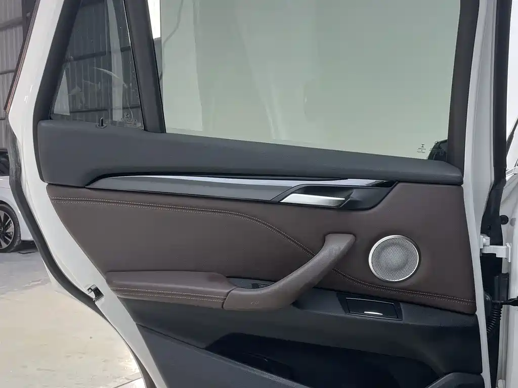 BMW X1 2021 — фото 10