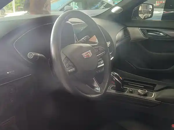 Cadillac CT5 2023
