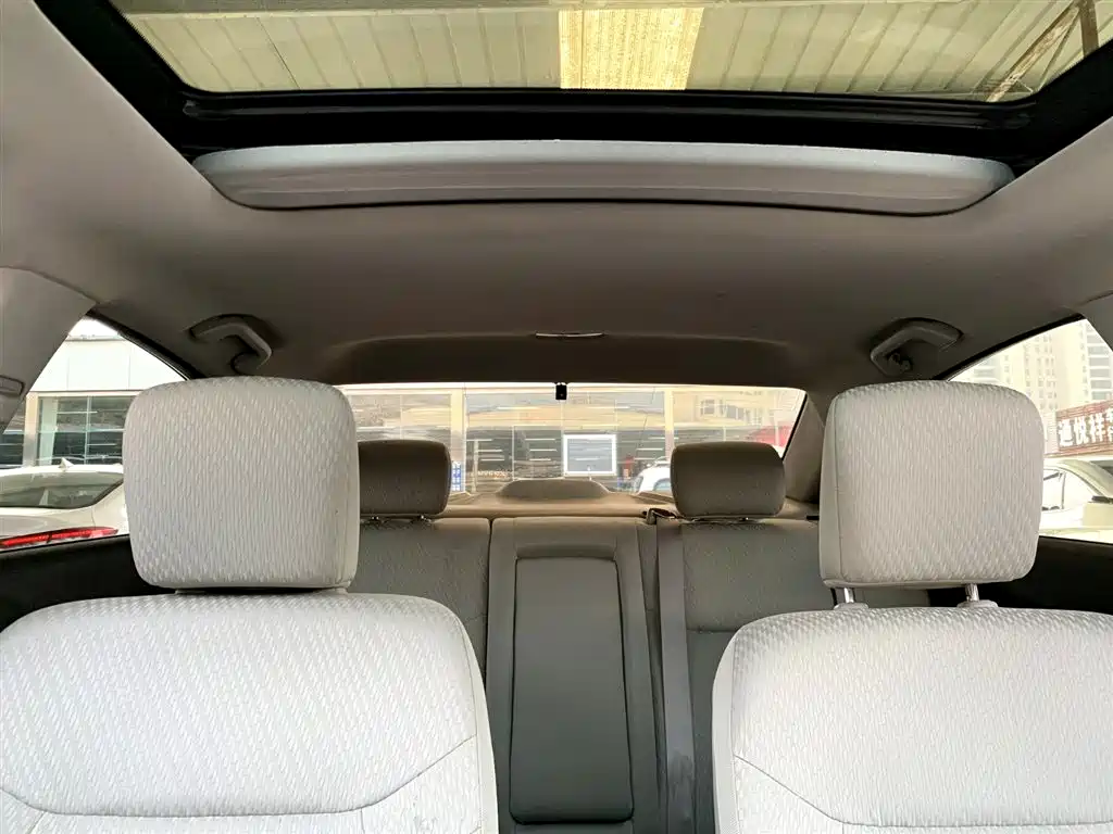 Honda Civic 2015 — фото 14
