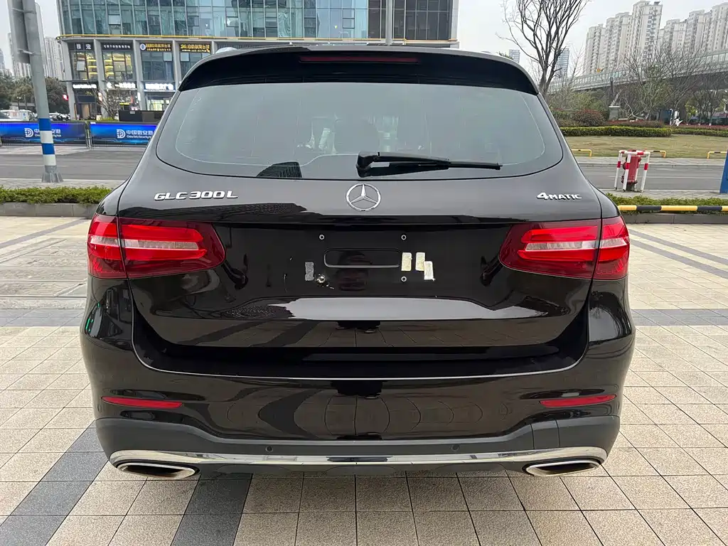 Mercedes-Benz GLC 2019 — фото 14