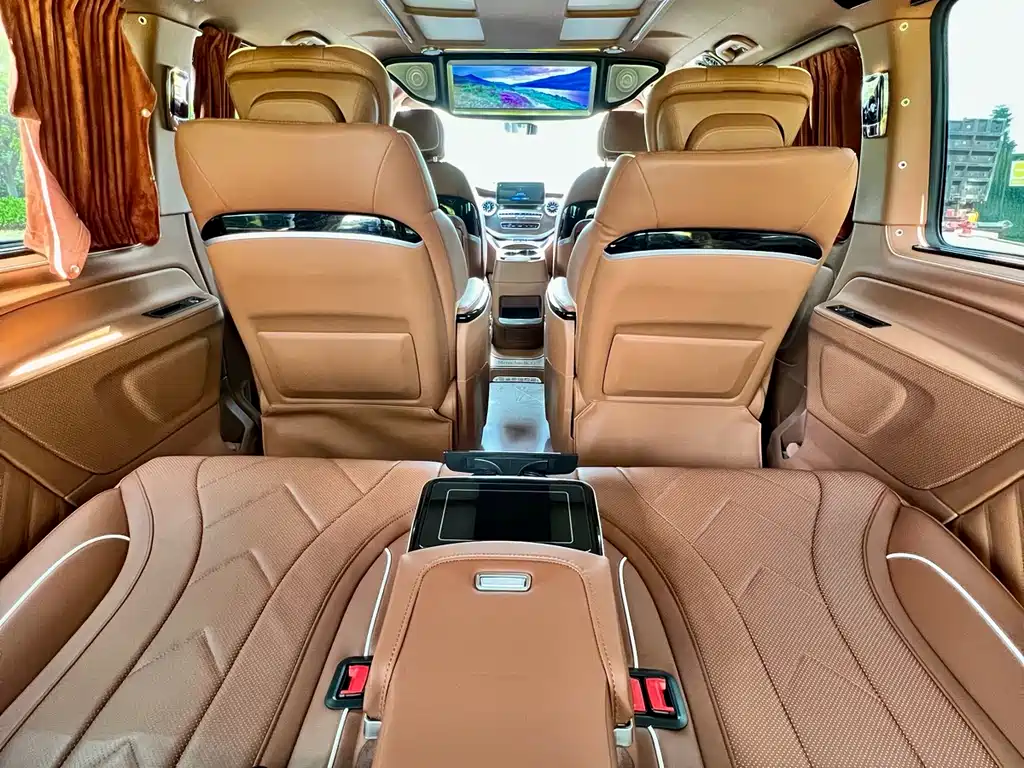 Mercedes-Benz Vito 2023 — фото 14