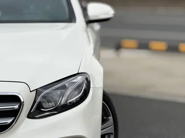 Mercedes-Benz E-Class 2018