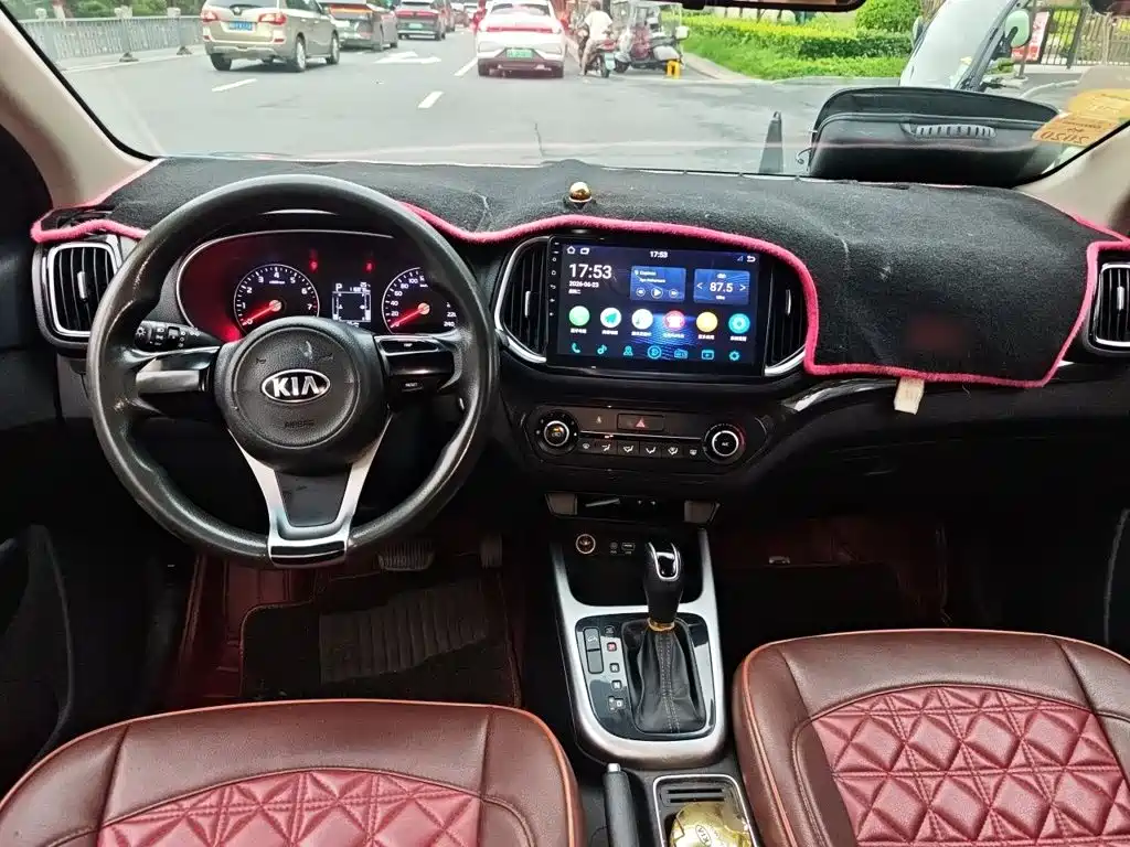 Kia KX3 2016 — фото 13