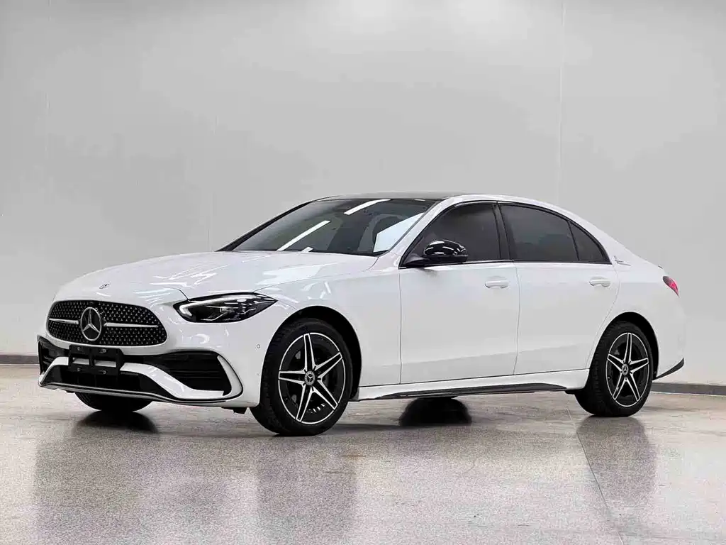 Mercedes-Benz C-Class 2024