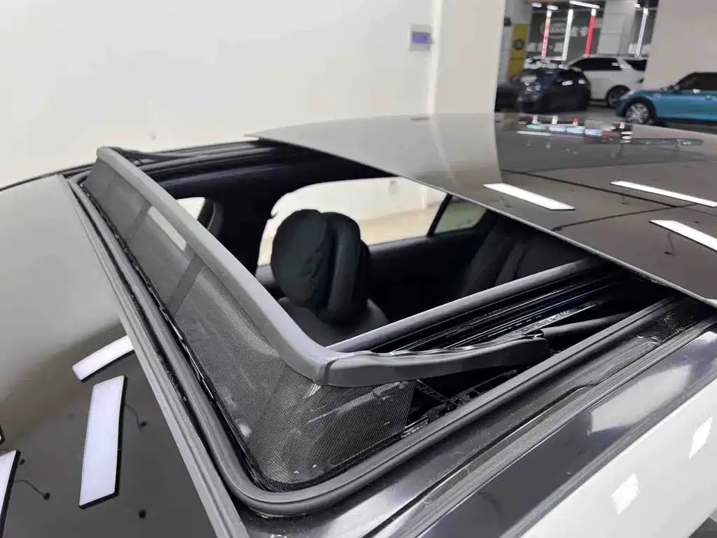 Mercedes-Benz C-Class 2024 — фото 18