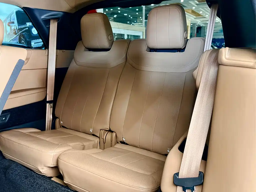 Land Rover Range Rover 2023 — фото 12