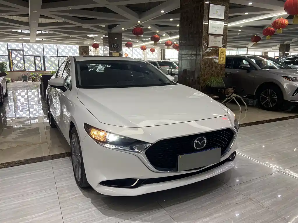 Mazda 3 Axela 2022