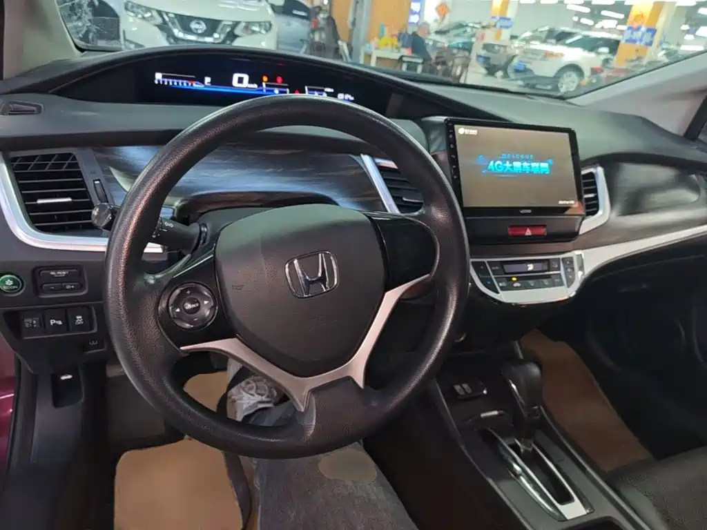 Honda Jade 2017 — фото 3